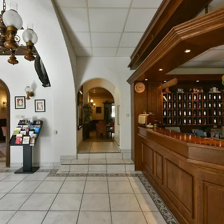 Grand De Hotel 3*